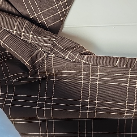 O'Neill sz 34 brown plaid shorts - Picture 8 of 15